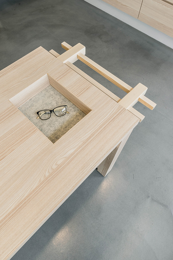 Customer waiting area table showing fine details and design finishes